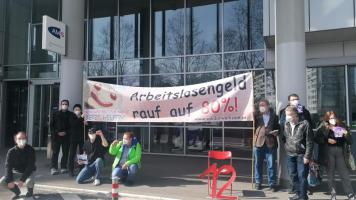 Solidarwerkstatt vor dem AMS Linz