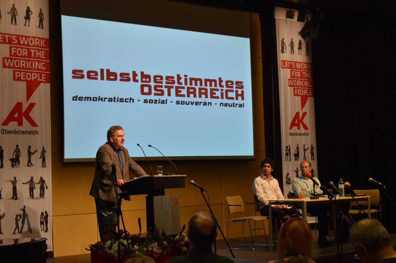 Boris Lechthaler eröffnet die Linzer Aktionskonferenz