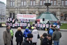 Mahnwache gegenüber der schwarzgrünen Regierung 10.1.20