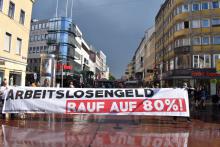 Viktor-Adler-Platz: Arbeitslosengeld erhöhen